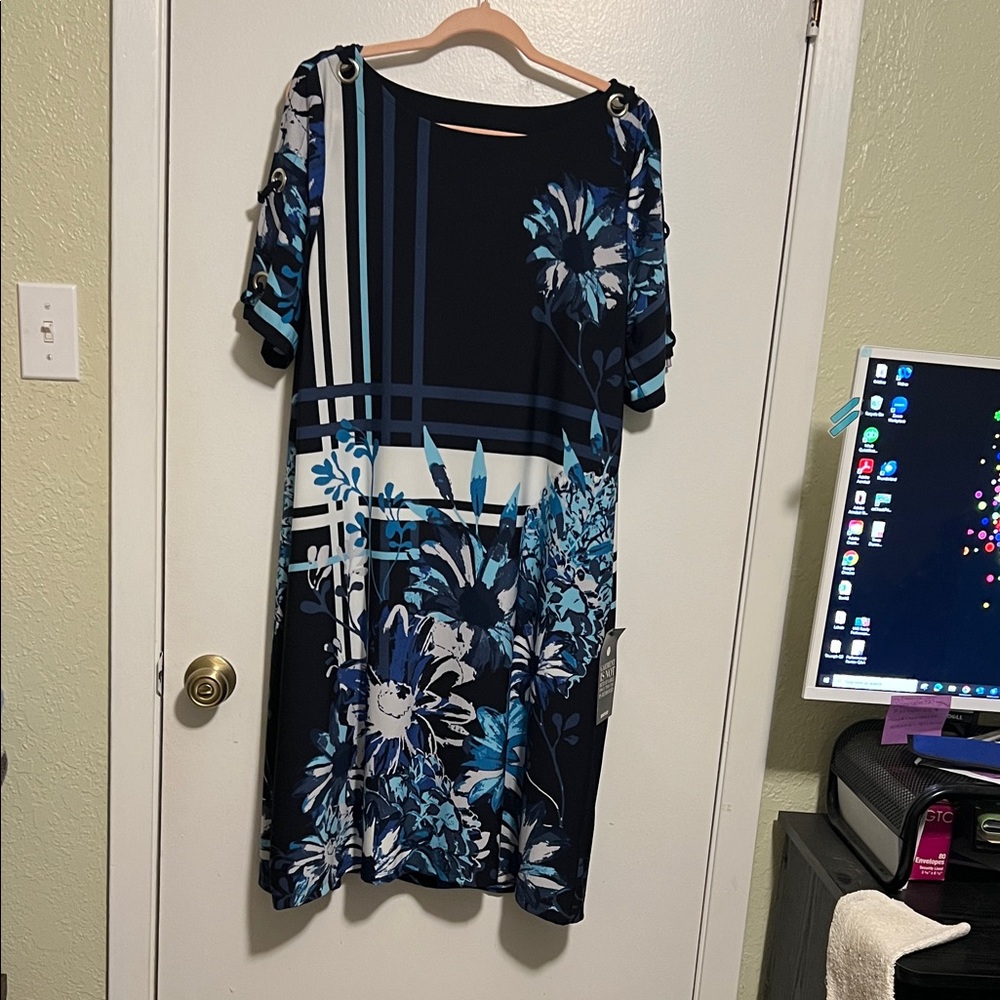 Avenue Navy and White Floral Midi Dress